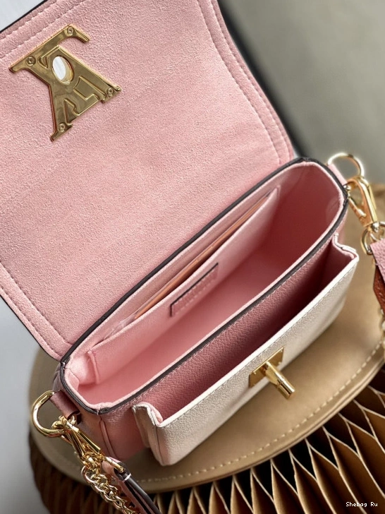 VUITTON LOCKME LOUIS TENDER 0821